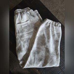 NEW Comfrt Camo Gray Jogger Pants